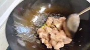 土豆排骨不管怎么做都不要焯水或直接炒，教你几招，好吃又入味