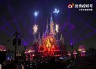 上海迪士尼漫威英雄灯光烟花秀