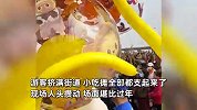 10米哪吒壁画带火淄博一村庄，现场人头攒动堪比过年，拍摄者：村里连夜平整路面