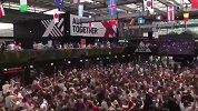 英格兰全国疯狂庆祝合集 啤酒满天飞焰火燃起来