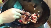 这样做的干煸包菜，太下饭了