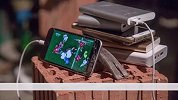 建筑工人流量接力观看世界杯！C罗你慢点 等我再换个充电宝
