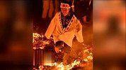 旅游---实拍日本儿童渡火仪式 赤脚在炭火上奔跑_clip