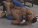 “中原野牛”闫西波血战日本拳手，背后裸绞降服获胜！