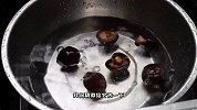孩子都能吃掉3碗的南瓜焖饭，配料做法好简单，一开锅盖香飘满屋