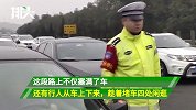应急车道被占！救护车载脑出血病人堵高速，11公里开了45分钟