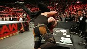 WWE-18年-RAW第1287期：三大神兽预热开战 斯特劳曼爆桌莱斯纳-花絮