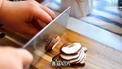 一碗汤化解满桌油腻，鲜美营养，十分钟就能搞定，全家都喜欢