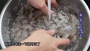 2斤花甲3只蟹，教你一锅海鲜煲做法，简单鲜味足，吃完壳都舔一舔