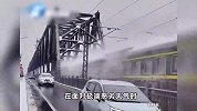 为啥绿皮火车支棱起来了？网友：只打高端局！