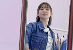 杨紫再度发胖，脊背赘肉明显，自拍和他拍判若两人