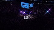 UFC-18年-小鹰扭颈降服嘴炮 赛后小鹰与嘴炮团队发生冲突群殴-花絮