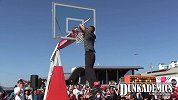 街球-18年-NBA扣篮大赛太差了！超人克拉克飞跃金拱门叔叔胯下暴扣让你忘记全明星-专题