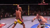 UFC-13年-本周最佳KO：席尔瓦恃强玩弄对手 格里芬受辱无奈投降（12月19日）-精华