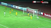 沙特U19快速推进边路传中 澳大利亚后卫门线解围