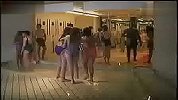 爆笑！洗澡间里的恶搞（恶搞整蛊）