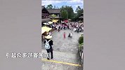 3人天龙八部影视城内大打出手，众多游客围观，景区：双方没报警