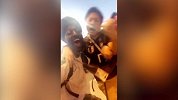 知音！赛后合唱海贼王主题曲 日本球迷和塞内加尔球迷会玩