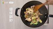 浓郁蒜香搭配嫩滑鸡肉，大蒜烧鸡别有一番风味