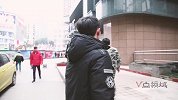 女孩拒绝有钱人的追求，却爱上身无分文的农民工，为她点赞！