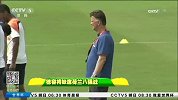 世界杯-14年-荷兰队备战 德容伤别世界杯余下比赛 范佩西训练拉伤提前离场-新闻