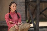 被人称为小章子怡，曾被星二代男友暴打，今靠“萍萍”重新翻红