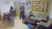 史上最猝不及防的连环整蛊，逼得男友要跳楼