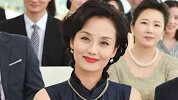 儿子是当红明星，女儿是奥运冠军，如今51岁风韵犹存
