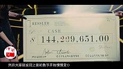 4位顶级魔术师花哨表演魔术，7分钟看完悬疑科幻片《惊天魔盗团》