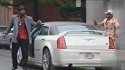 加拿大街头恶搞：变成警车
