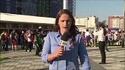 巴西记者遭球迷吻面骚扰 美女霸气怒斥对方无地自容