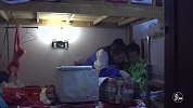 10岁小女孩撑起一个家，照顾患病母亲和弟弟，1月300块3人数着用