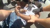 又一非裔男子被警察电晕大喊“无法呼吸” 背后原因令人无语