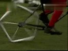 德国老汉发明多边形轮胎自行车惹眼球