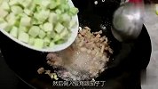 茄子不要炒着吃，加一把豆角，很多人都想不到的做法，入味又下饭