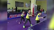 乒乓球为啥是国球？看看这些小萌娃训练的样子 能不行吗？