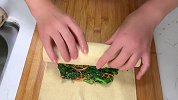 菠菜的这种特色做法火了，饭店一盘58，在家做成本才几块钱，真香