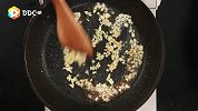 浓郁滑嫩的蚝油草菇牛肉，让美味唤醒你的味蕾