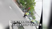 男子骑车逆行未戴头盔被拦，被查后嚣张威胁还殴打交警，结局很舒适