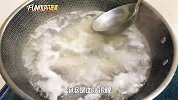 家常版雪碧鸡翅的做法，这样做也太好吃了吧，香辣滑嫩非常入味！