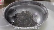 做_“紫菜蛋花汤”，食材下锅的顺序很重要，汤汁浓郁，味道鲜美