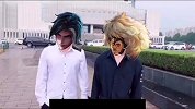 当村长看到西施被欺负