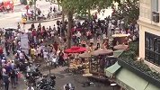 足球流氓哪都有！法国夺冠 球迷街边砸店庆祝