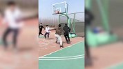 高手在民间！大神完美解析蒂姆-邓肯三大杀招