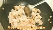 铁板鱿鱼不焯水不油炸，只需做这一步，鱿鱼干香弹牙