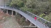 为爱奔跑！浙江父亲坚持带脑病儿子跑完56场马拉松