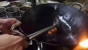 川菜大厨每月7500，做水煮毛血旺，每天日销50份，客人吃了都说好