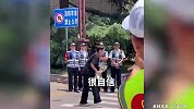 “解说”一个比一个激动！首位出考场的考生自带气氛组