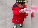 盘点人类小孩迷惑行为，好色不分年龄