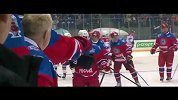 冰上项目-15年-普京打冰球庆63岁生日 打进7球身手不凡-专题